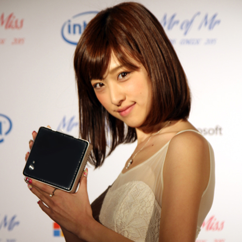 横田 彩夏1